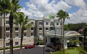 Holiday Inn Express & Suites New Tampa